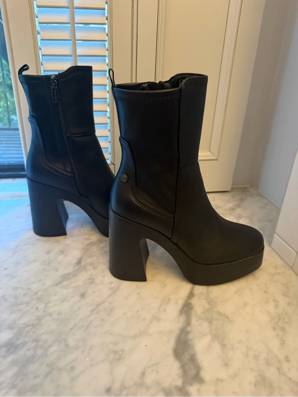 XTI Black Platform Boots